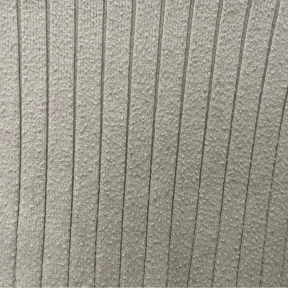 Abercrombie & Fitch LuxeLoft Crew Sweater, Women’s Size XXSmall, Cream - Picture 4 of 4